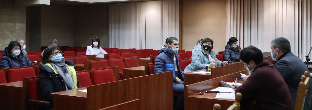 комунальна 4