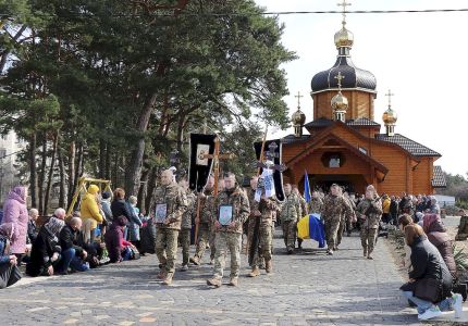 Герої не вмирають: громада Вараша попрощалася із Миколою Кальниченком та Ігорем Поліщуком